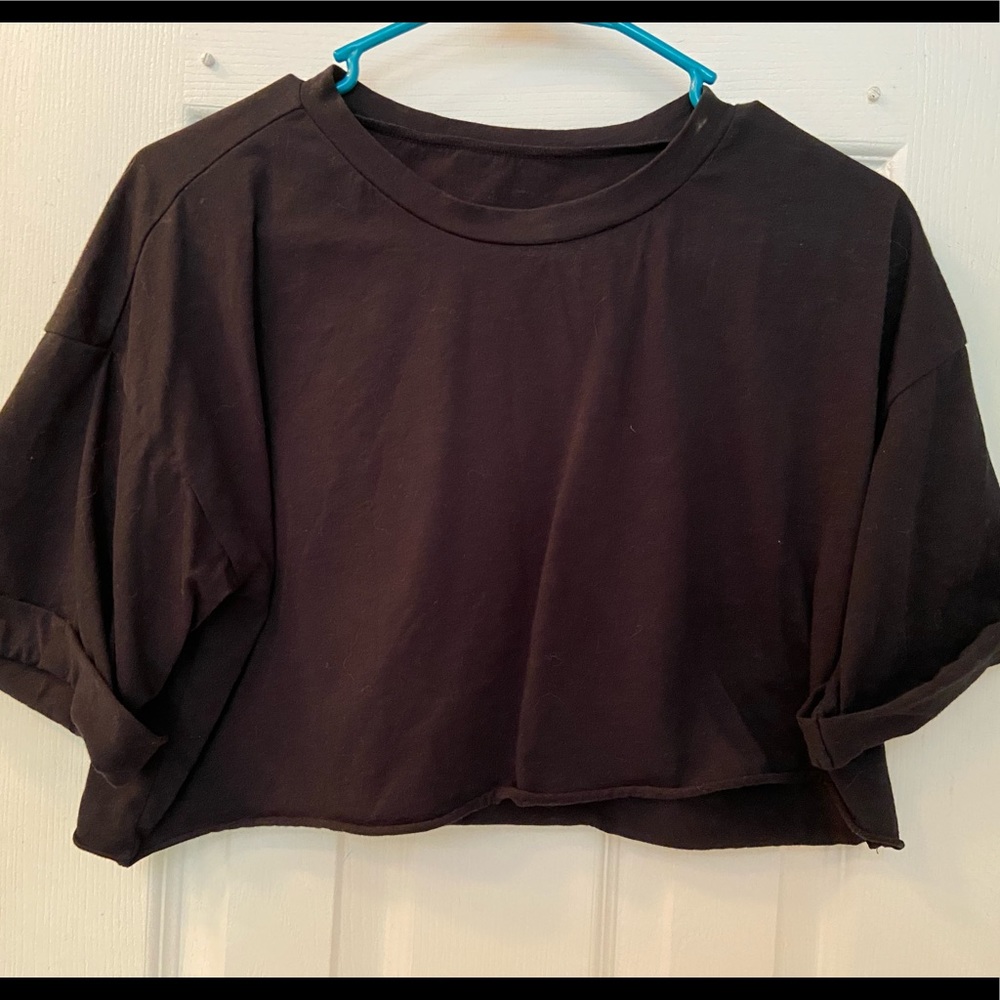 Balance Athletica Muse T-shirt. Black; size small.